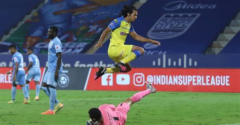 KIBU VICUNA REVEALS THE INDIAN PLAYER WHO IMPRESSED HIM IN THE KBFC SQUAD