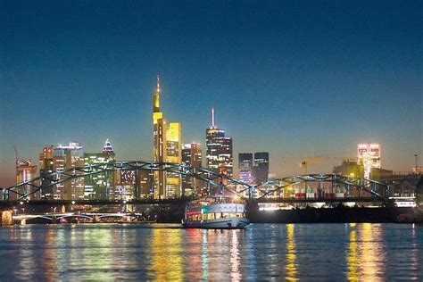 Croisière de nuit sur le Main à Francfort