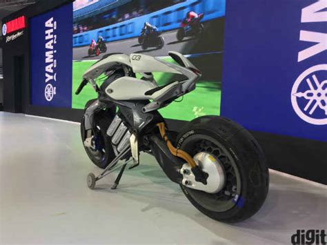 The Technology Behind Yamaha’s Ai Powered Motoroid Concept Bike