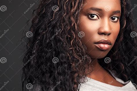 Adolescente Africaine Image Stock Image Du Occasionnel 30909269