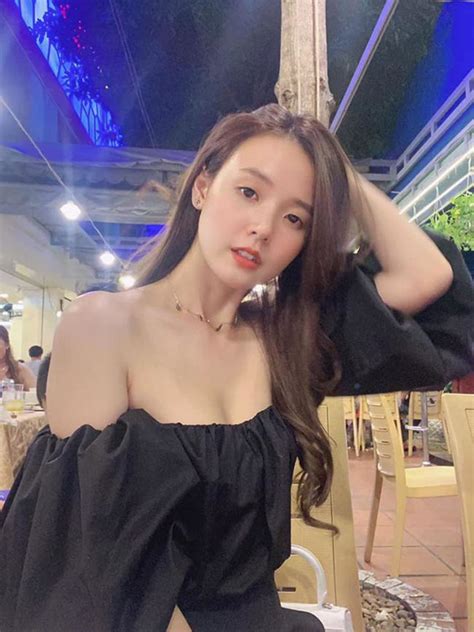 hot girl chuyển hướng làm ca sĩ Midu sợ bị nhận gạch đá kẻ dám tuyên bố thành công hơn Chi Pu