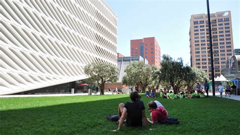 Broad Museum Plaza Adamson And AAI