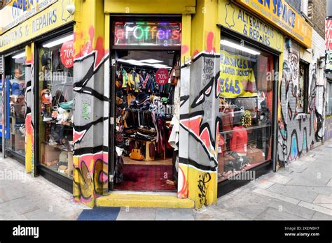 Street art in London - England Stock Photo - Alamy