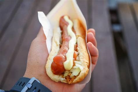 The Best And Worst Hot Dogs At The Grocery Store Ranked By Nutritionists