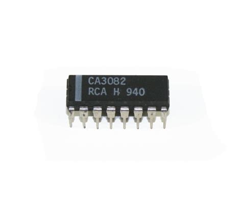 IC, CA3082 transistor array - Syntaur