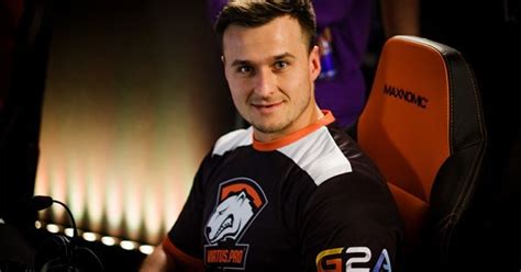 FACEIT 2015 Finals Кому не светит плей офф