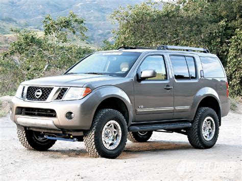 Nissan Pathfinder Information And Photos Momentcar