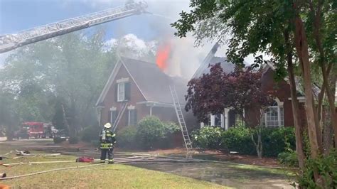 Five Out Of Home After Columbia House Fire