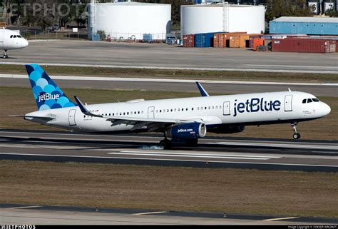 N956JT Airbus A321 231 JetBlue Airways FOKKER AIRCRAFT JetPhotos