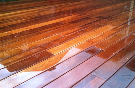 Виды и особенности лаков по дереву