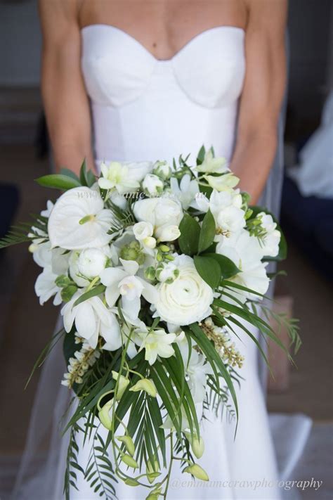 Pin By Erin Woehlke On Mom Wedding Tropical Wedding Bouquets White