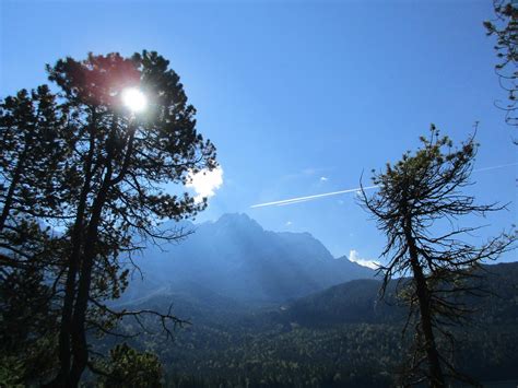 Zugspitzland Der Eibsee Mit Seinen Acht Inselchen Wanderung