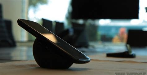 Nexus 4 Wireless Charging Orb Revealed - SlashGear