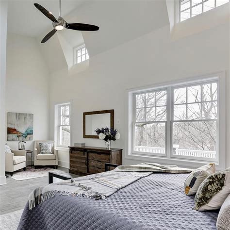 social-traditional-white-doublehung-bedroom-window.jpg