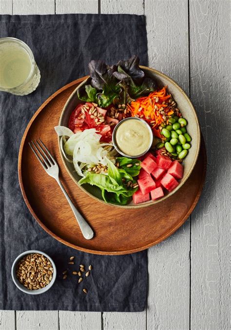 Salade De Tomate Fenouil Et Melon Deau Vinaigrette Aux Noix De