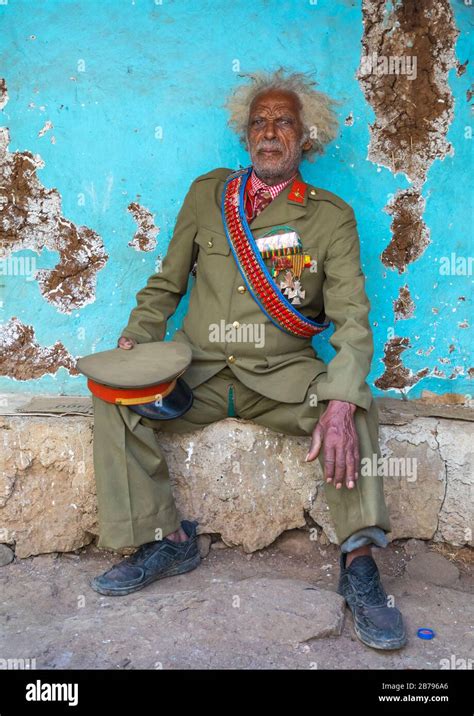 Ethiopian veteran from the italo-ethiopian war in army uniform, Addis ...