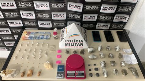 Pol Cia Militar Apreende Grande Quantidade De Drogas No Bairro Loanda