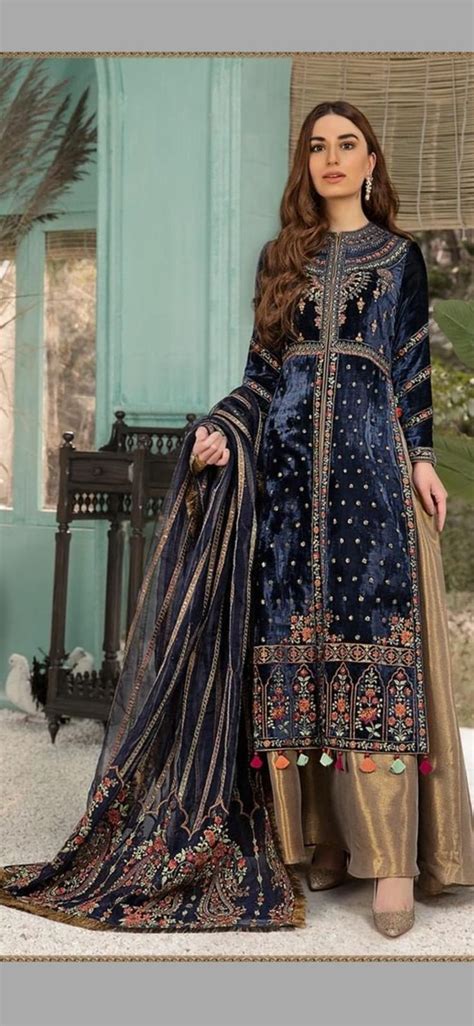 Pin By Syd Nusaiba On Stylish Suits Designer Dresses Stylish Suit