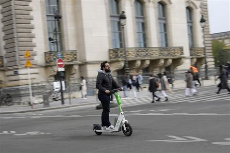 Paris votes on e-scooter ban | Canada's National Observer: News & Analysis