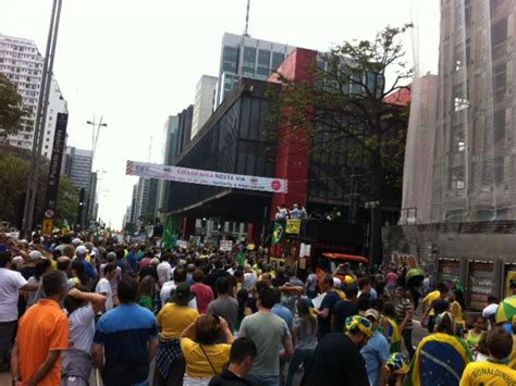 G Manifestantes Fazem Ato Contra Dilma Na Avenida Paulista