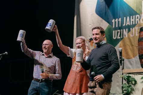 Fussbodentechnik Uzin Utz Campus Lockt Fast Besucher An