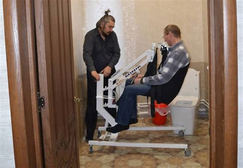 Подъемник для перемещения инвалидов с электроприводом MINIK купить в ...