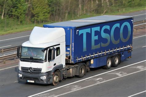 Yn Tfx Tesco Mercedes Actros M Tockington Michael