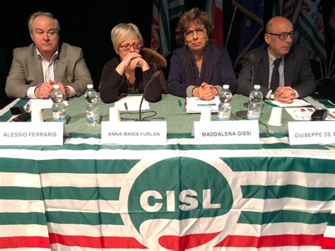 Tra presente e futuro l impegno della Cisl per Scuola Università