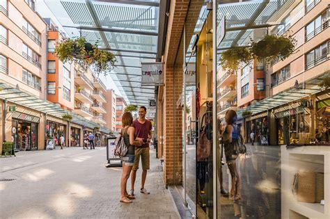 En Ottignies Louvain La Neuve Puedes Ir De Compras