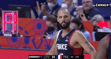 Le shoot de la nuit Evan Fournier laisse exploser sa rage après son