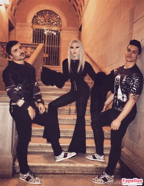 Lillmisswanderlust Aka Luvluvuxuluvluv Nude Leaks OnlyFans Fapellas