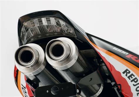 Track 1000 Slip on Ersatzdämpfer Auspuff HONDA CBR1000RR SC57