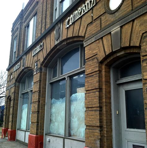 Peek Inside Batch Brewing Company’s Cozy Corktown Taproom | Eater Detroit