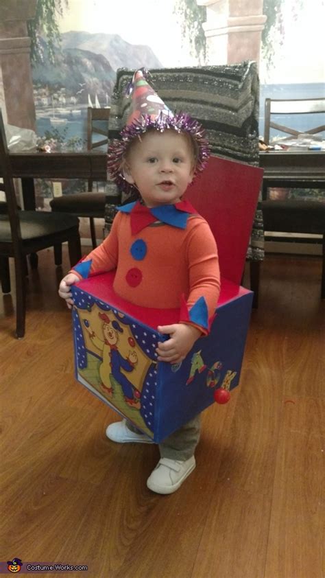 Jack in the Box Baby Costume | Mind Blowing DIY Costumes - Photo 3/4