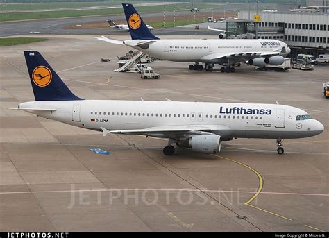 D AIPM Airbus A320 211 Lufthansa Mircea G JetPhotos