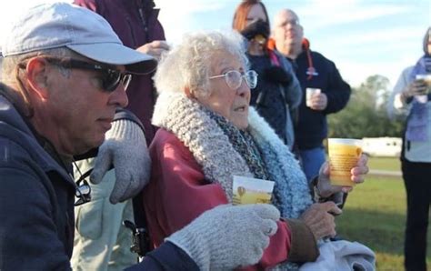 90-летняя старушка отказалась от лечения рака и отправилась ...