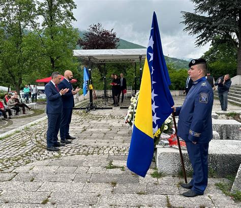 Vlada Federacije Bosne I Hercegovine Federalni Ministri Na