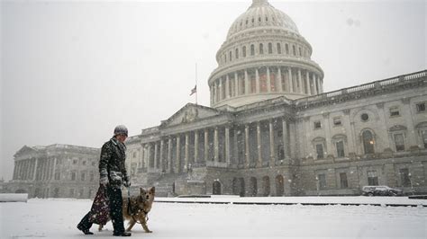 There was a snow storm in the United States that closed schools and ...