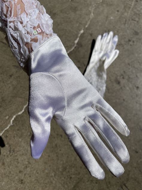 80s Stretch Lace White Satin Gloves → Hotbox Vintage