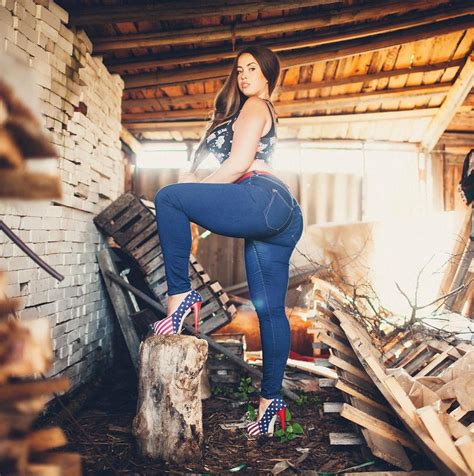 Tight Jeans Porn Pic