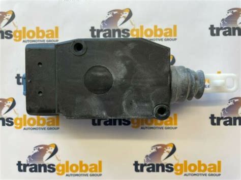 Land Rover Defender PUMA 07 On Front RH Central Door Locking Actuator