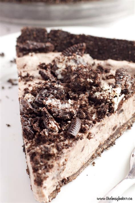 No Bake Oreo Cheesecake Pie The Busy Baker