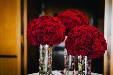 Elegant Red Rose Centerpiece In 2020 Red Rose Wedding Rose Centerpieces Wedding Red Flower