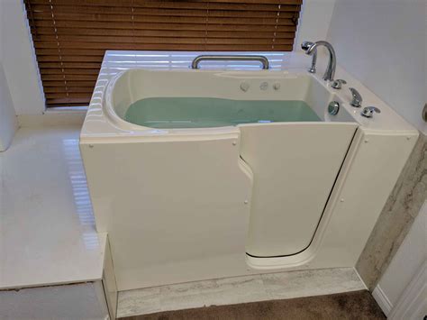 ADA Bathtubs, Bathtub Installers | Wykoff, Spring Valley, MN | Bathing Safety