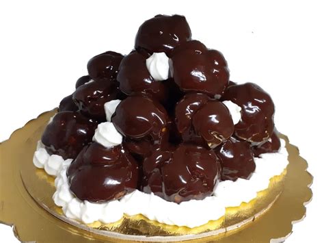 Profiteroles Al Cioccolato