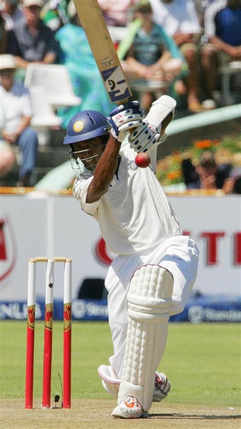 Umpire Asad Rauf Washes Something Out Of His Eye ESPNcricinfo