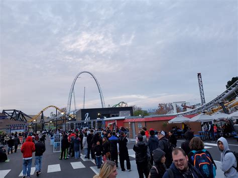 Six Flags Magic Mountain Wait Times Today Aspca Donation Rating