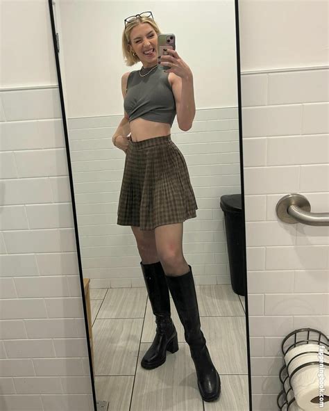 Courtney Miller Co Mill Typicalvlogs Nude OnlyFans Leaks Fappening Page 2 FappeningBook