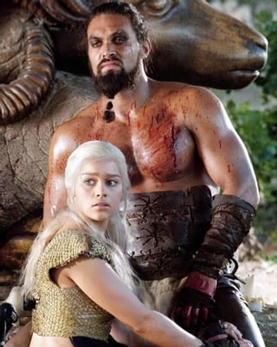 Game of Thrones stars Jason Momoa and Emilia Clarke share photos of the reunion! – Married Biography