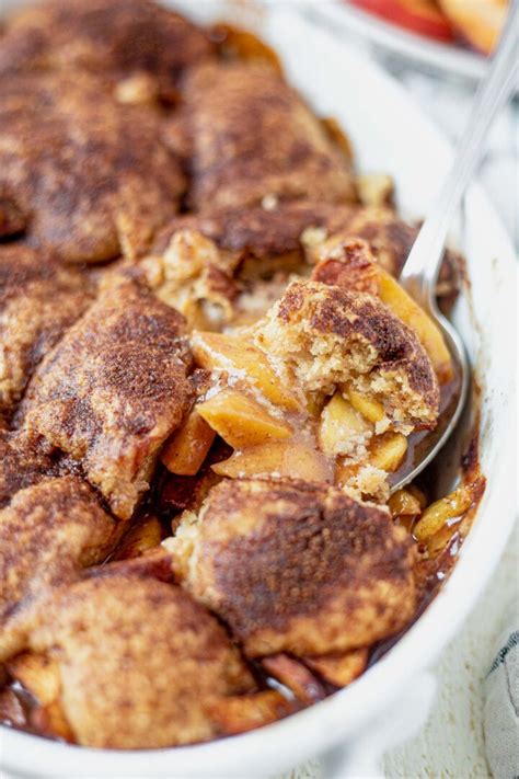 Easy Gluten Free Peach Cobbler With Fresh Peaches